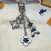 LV エッフェル塔チャーム シルバー