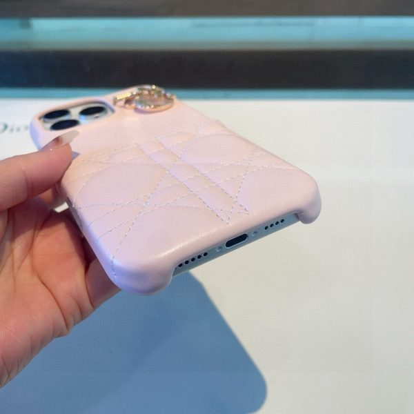 DIOR キルティングスマホケース ピンク