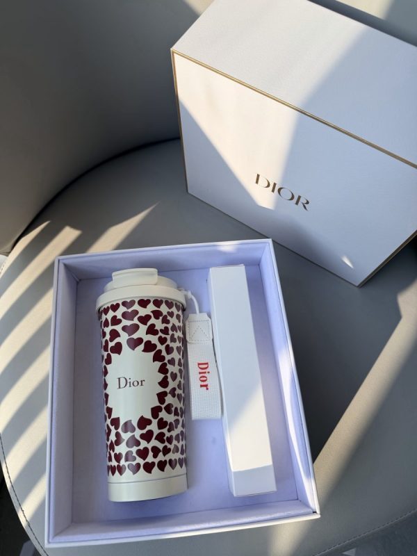 DIOR ハート柄タンブラー ホワイトレッド