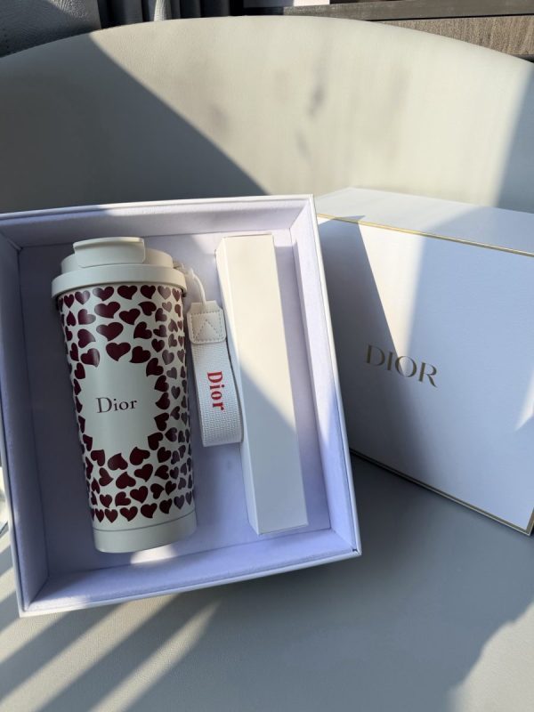 DIOR ハート柄タンブラー ホワイトレッド