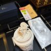 DIOR ボトル ベージュ