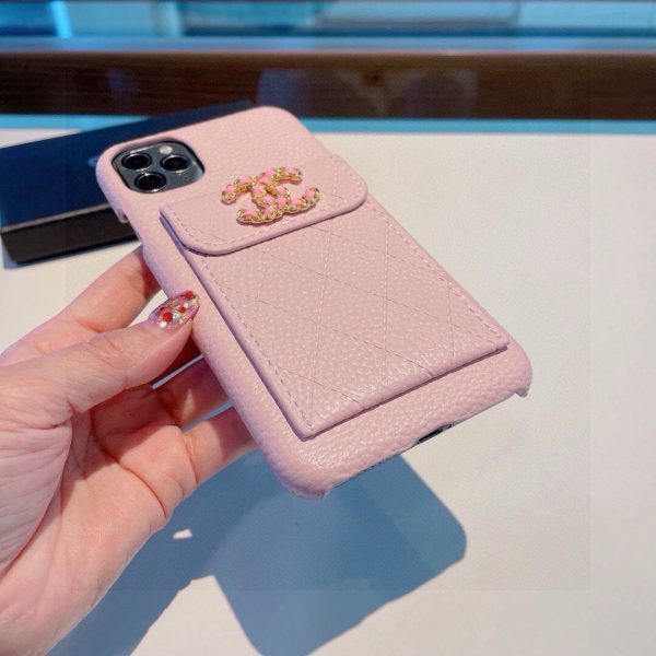 CHANEL 刺繍ロゴスマホケース ピンクブルー