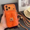 CHANEL チェーン付きスマホケース オレンジ