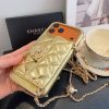CHANEL チェーン付きスマホケース ゴールド