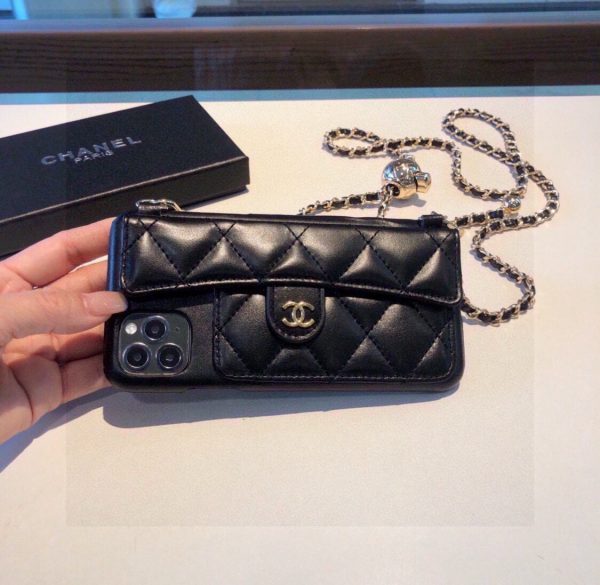 13434372779125096 CHANEL チェーン付きスマホケース ブラック