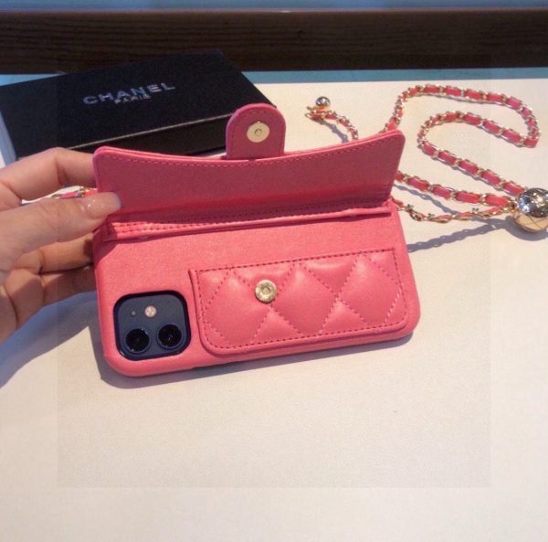 CHANEL チェーン付きスマホケース ピンクブラック