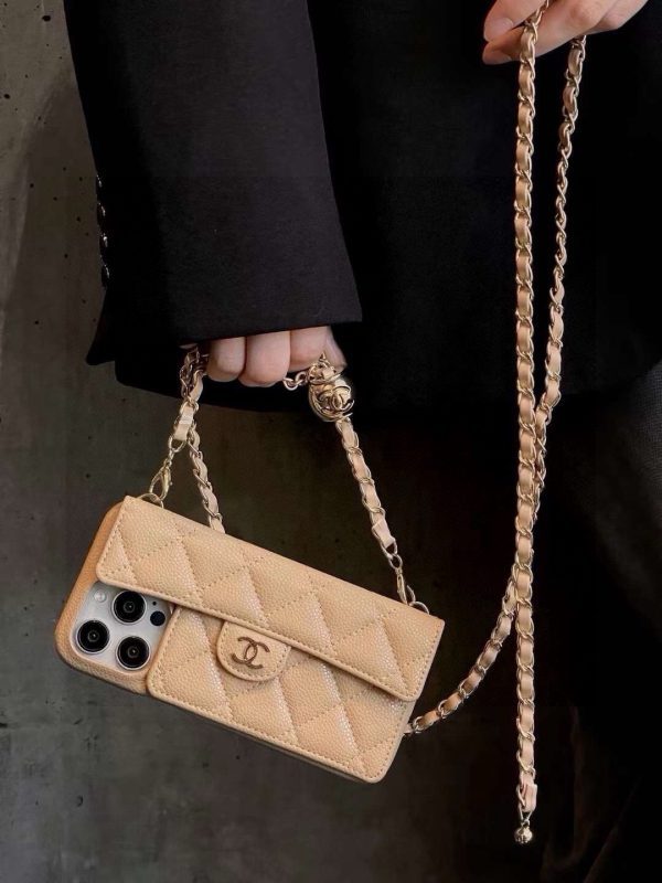 CHANEL ロングウォレット風スマホケース オレンジベージュ