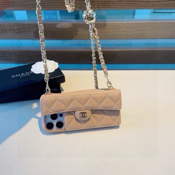 CHANEL ロングウォレット風スマホケース オレンジベージュ