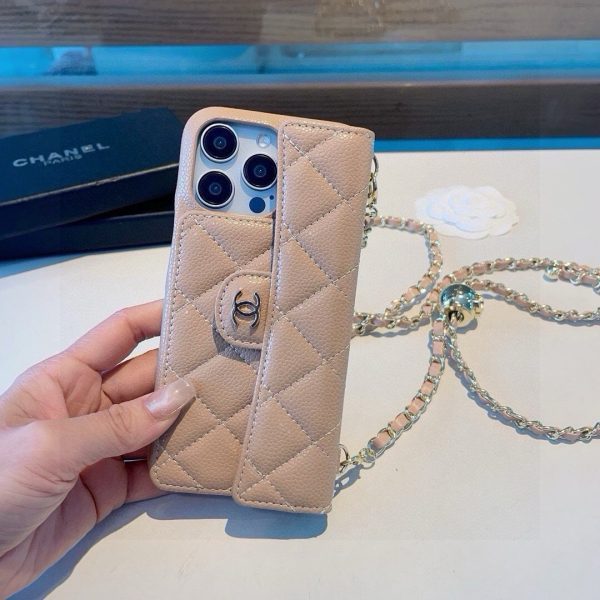 CHANEL ロングウォレット風スマホケース オレンジベージュ