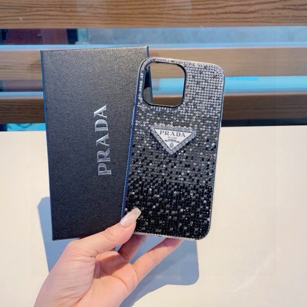 PRADA ストーン付きスマホケース グラデーションブラック