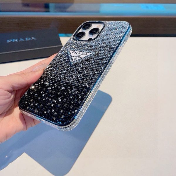 PRADA ストーン付きスマホケース グラデーションブラック