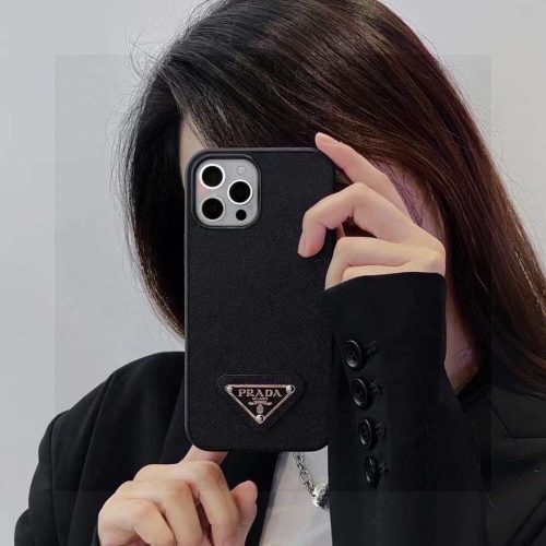 PRADA ヌメ革スマホケース ブラック