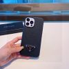 PRADA ヌメ革スマホケース ブラック