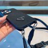 PRADA ヌメ革スマホケース ブラック