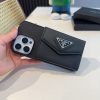 PRADA ヌメ革スマホケース ブラック