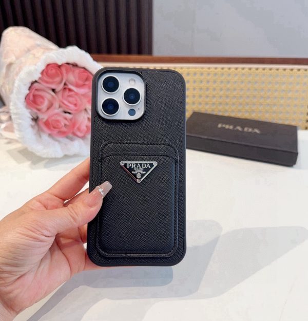 PRADA ヌメ革スマホケース ブラック