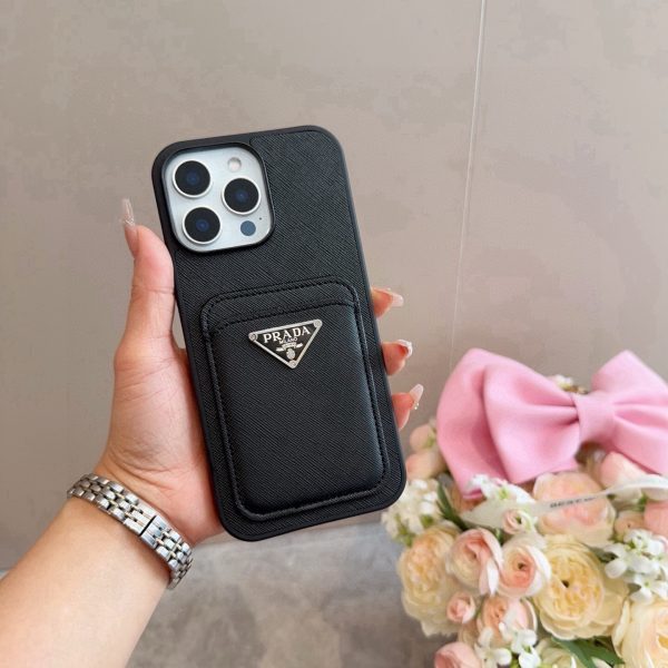 PRADA ヌメ革スマホケース ブラック