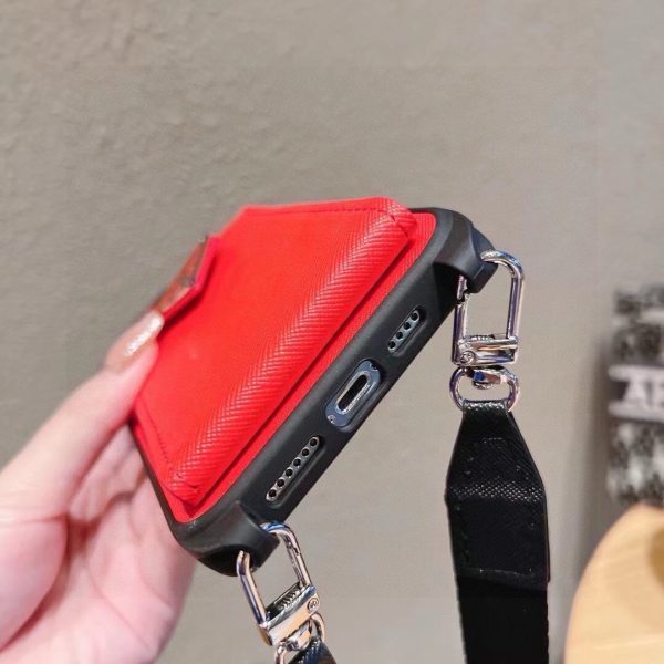PRADA ヌメ革スマホケース レッド