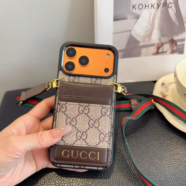 GUCCI GG柄カードケース カーキ