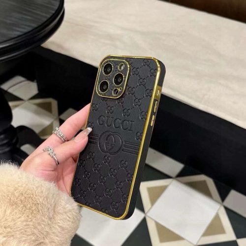 13434382732466390 GUCCI エンボススマホケース ブラック