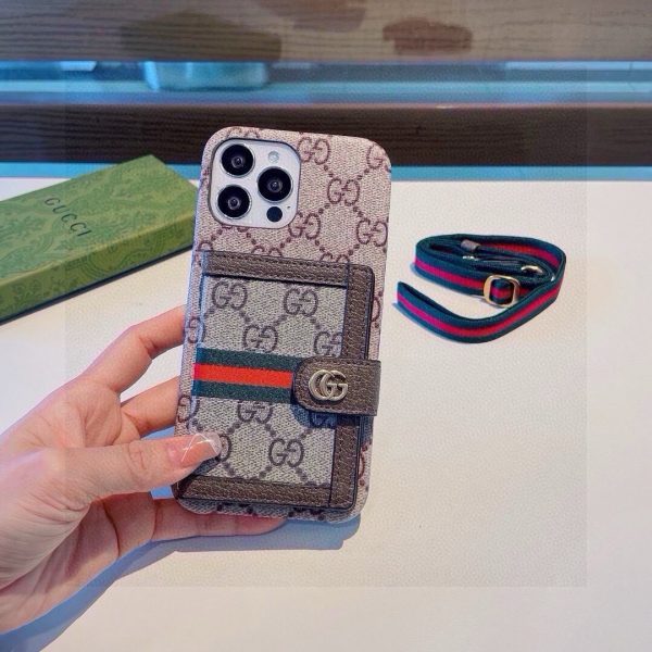 GUCCI GG柄カードケース ブラウン