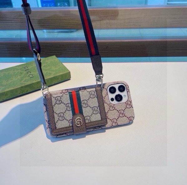 GUCCI GG柄カードケース ブラウン