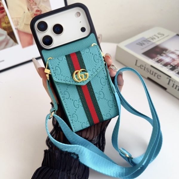 GUCCI エンボスウォレットケース オレンジ