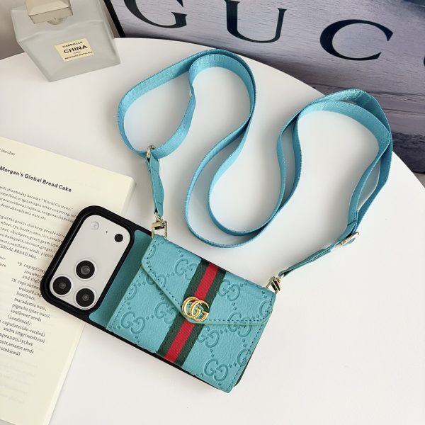 GUCCI エンボスカードケース オレンジ