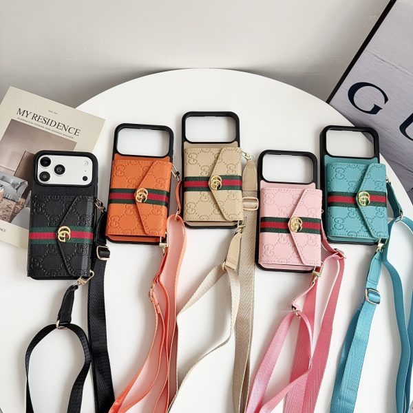 GUCCI エンボスカードケース オレンジ