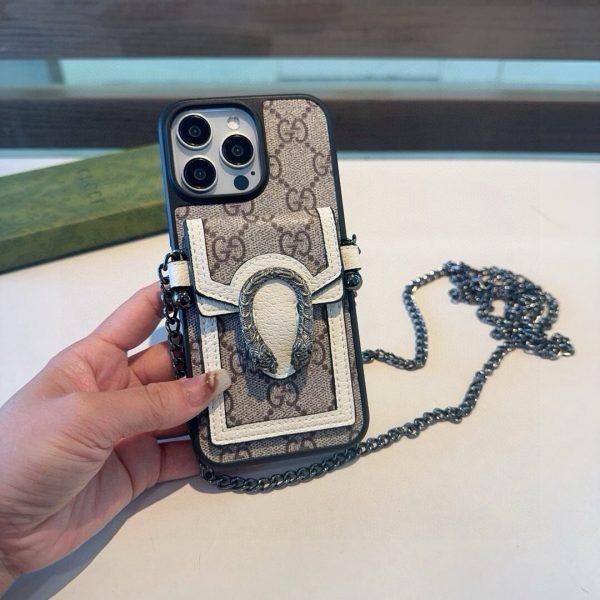 GUCCI GG柄チェーンケース ベージュ