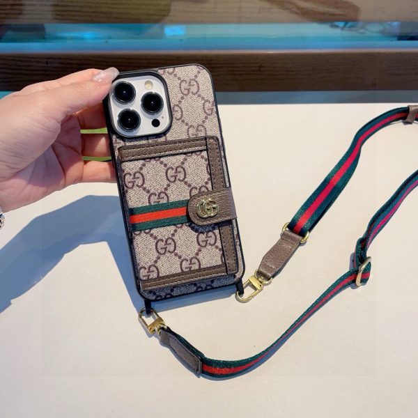 GUCCI GG柄チェーンケース ベージュ
