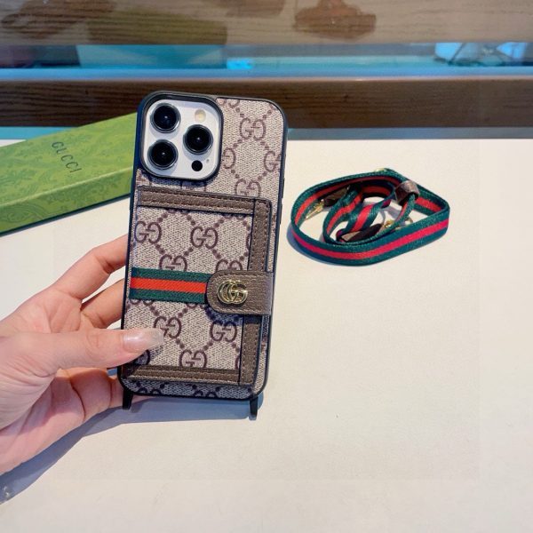 GUCCI GG柄チェーンケース ベージュ