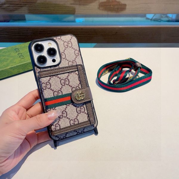 GUCCI GG柄チェーンケース ベージュ