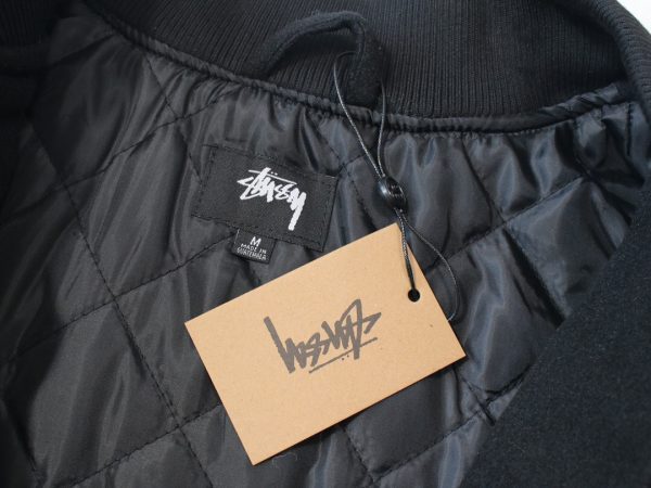 Stussy ベースボールジャケット 刺繍パッチ ブラック×ホワイト