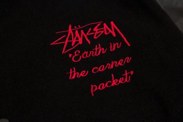 Stussy ベースボールジャケット 地球刺繍 ブラック