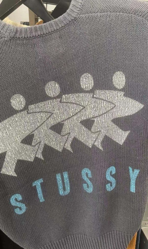 Stussy セーター 背面ロゴ刺繍 グレー