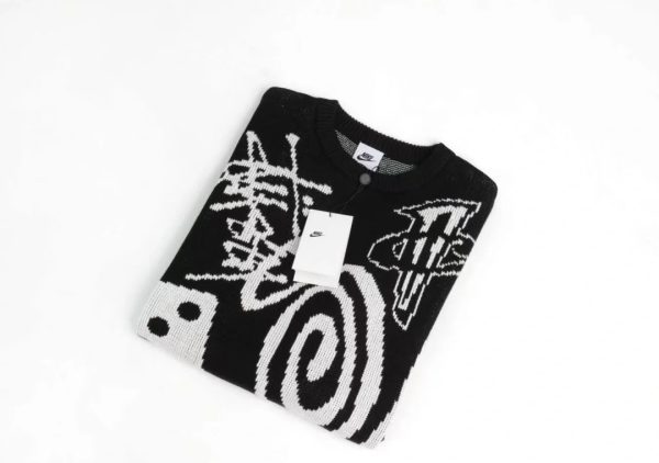 Stussy セーター 背面グラフィック ブラック