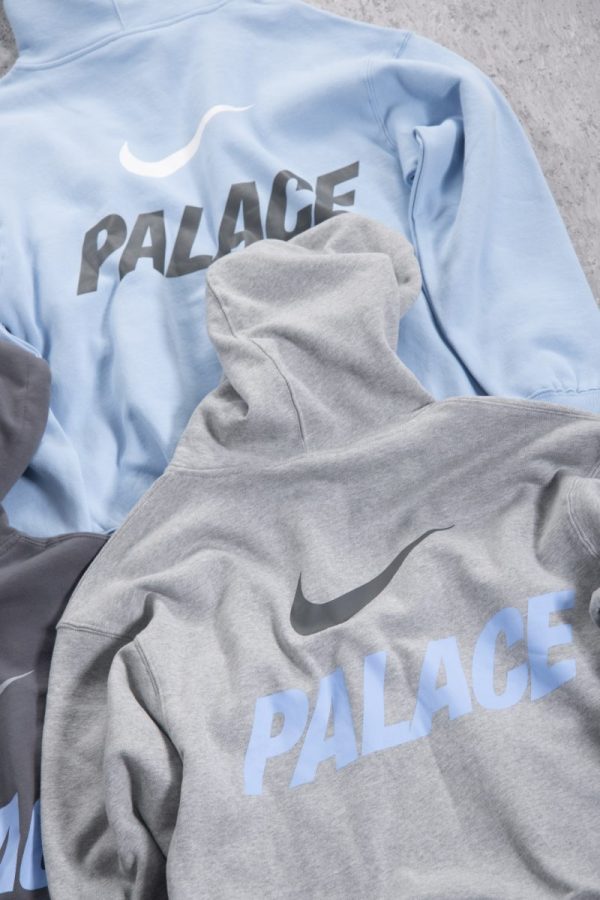 Nike×Palace パーカー 背面PALACEプリント マルチカラー