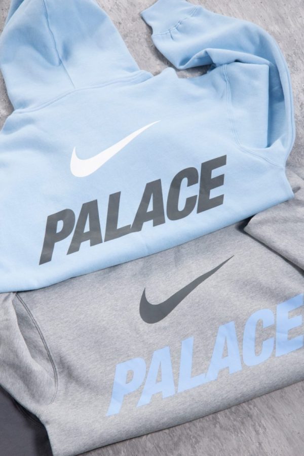 Nike×Palace パーカー 背面PALACEプリント マルチカラー